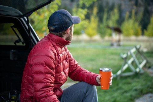 The Business of Down Jackets: Opportunities and Challenges in the Global Market