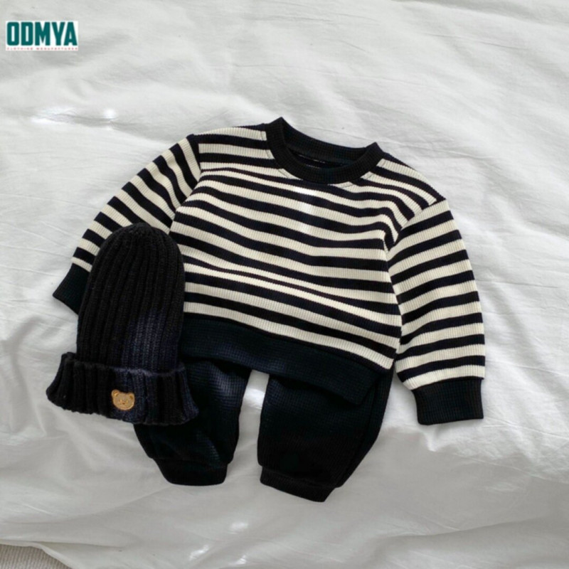 Children's Striped Pullover Sweatshirt Set Sportswear Set Supplier