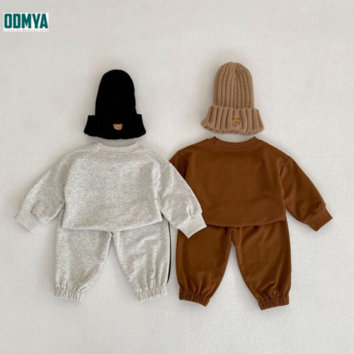 Children's printed pullover sweatshirt and pants set
