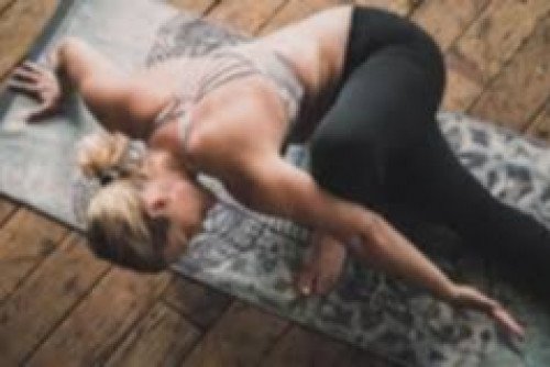 Yoga Clothes for the Modern Practitioner