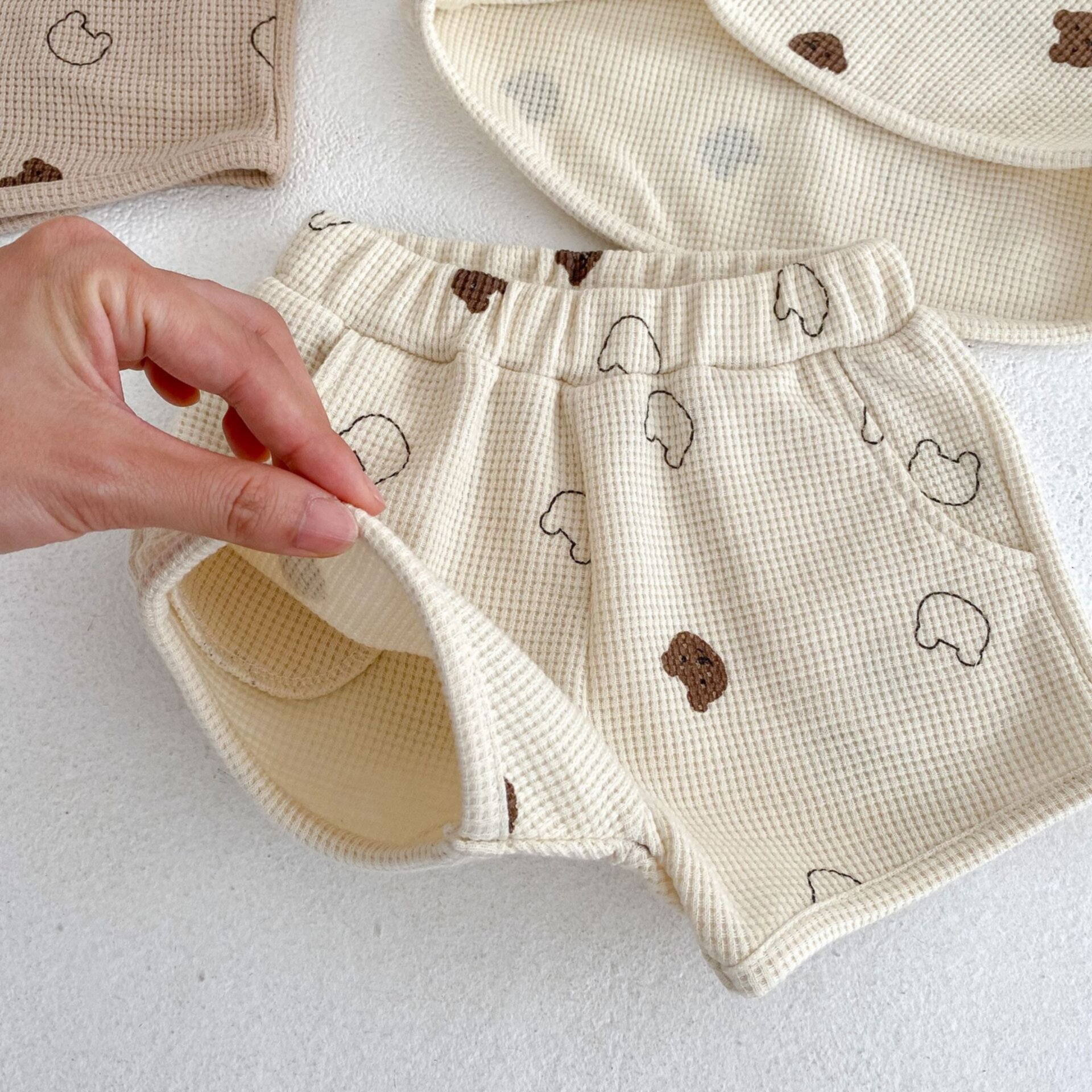 Cotton waffle cartoon bear print babysuit 
