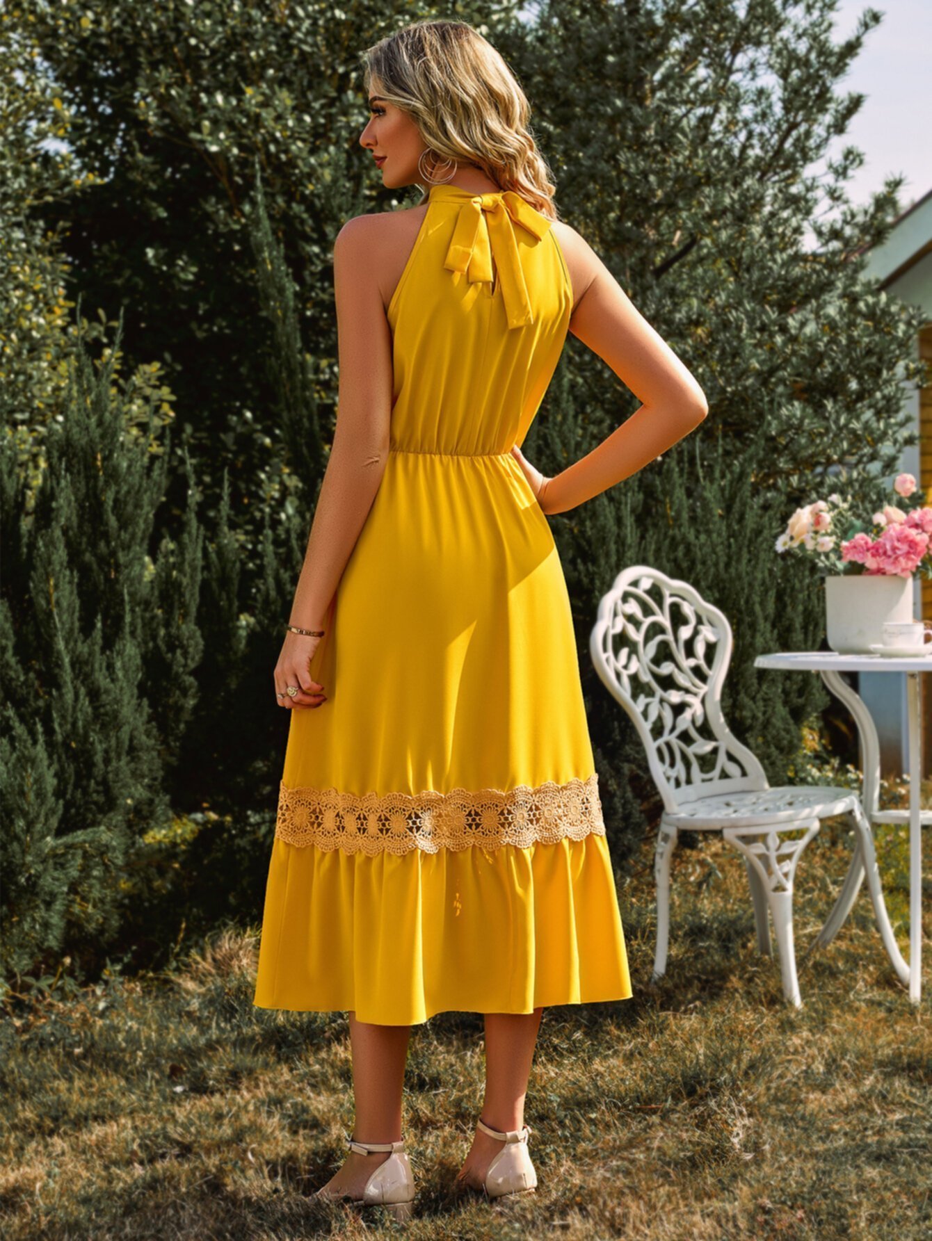 Summer Pure Color Sleeveless Neck Hanging Lace Dress