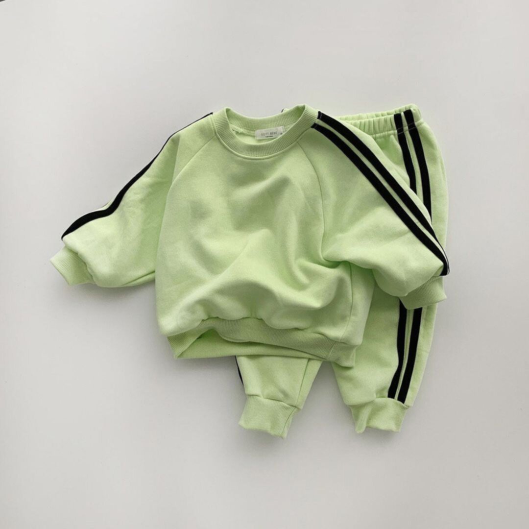 Autumn new children's colorful strip sweater sports suit