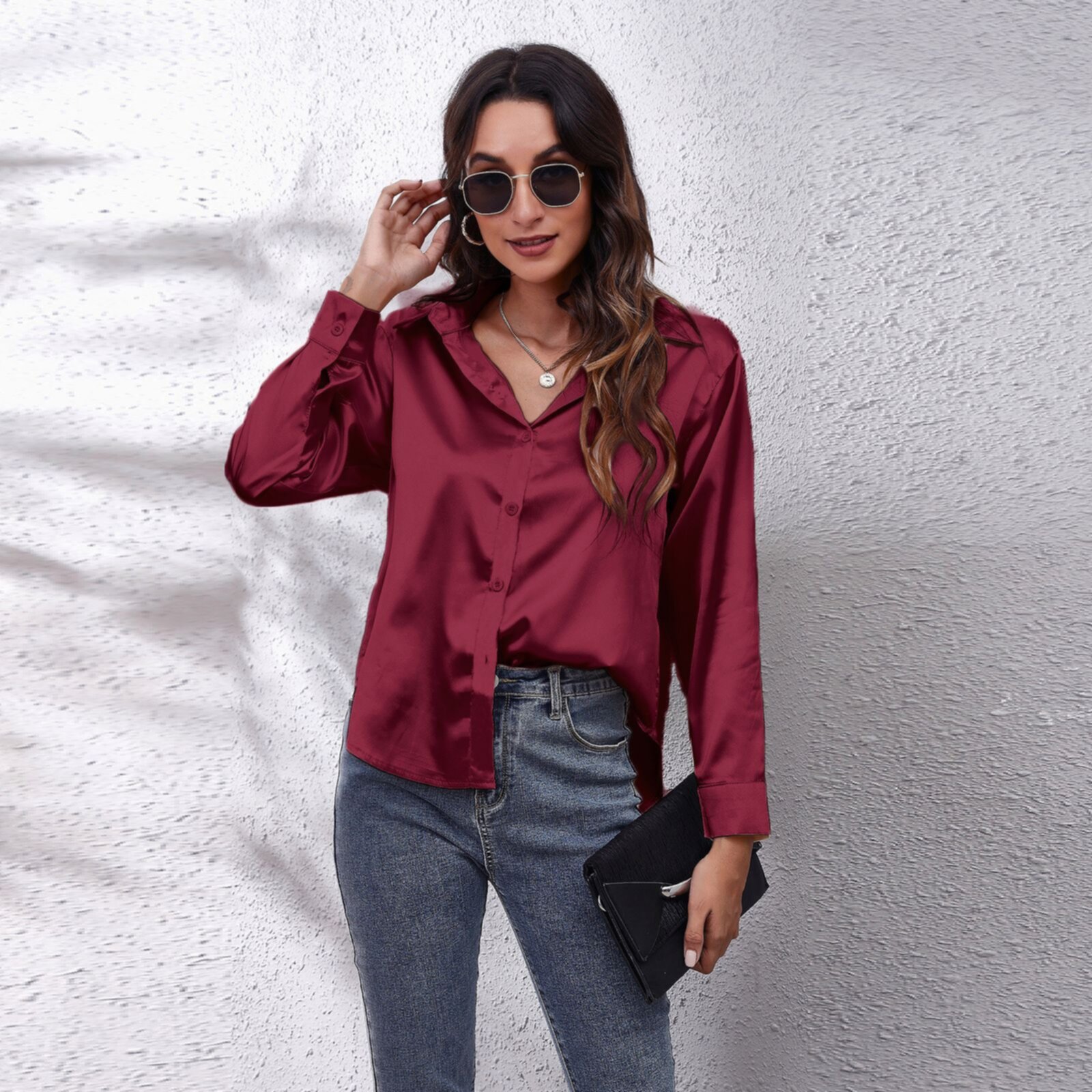 Solid color simulated silk smooth long sleeved shirt